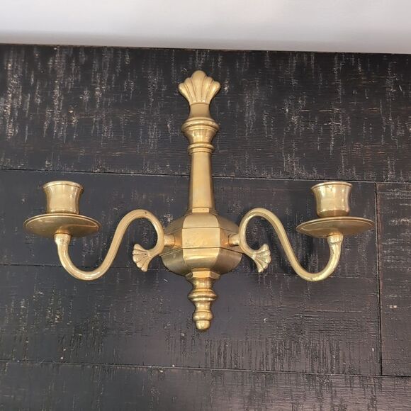 VINTAGE Brass Wall Sconce Candle Holder for 2 Tapered Candles - Picture 1 of 4